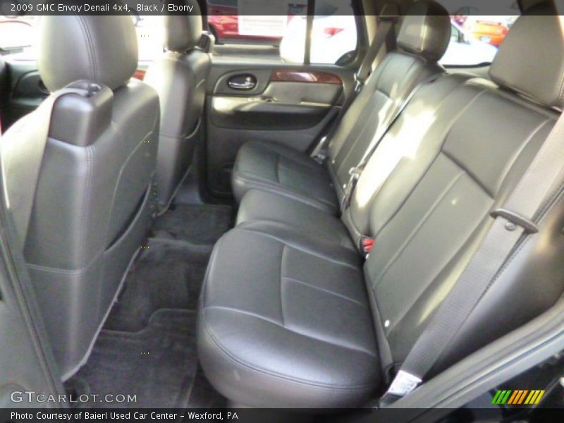 Black / Ebony 2009 GMC Envoy Denali 4x4
