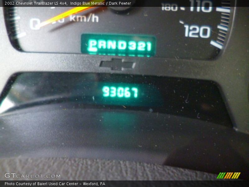 Indigo Blue Metallic / Dark Pewter 2002 Chevrolet TrailBlazer LS 4x4