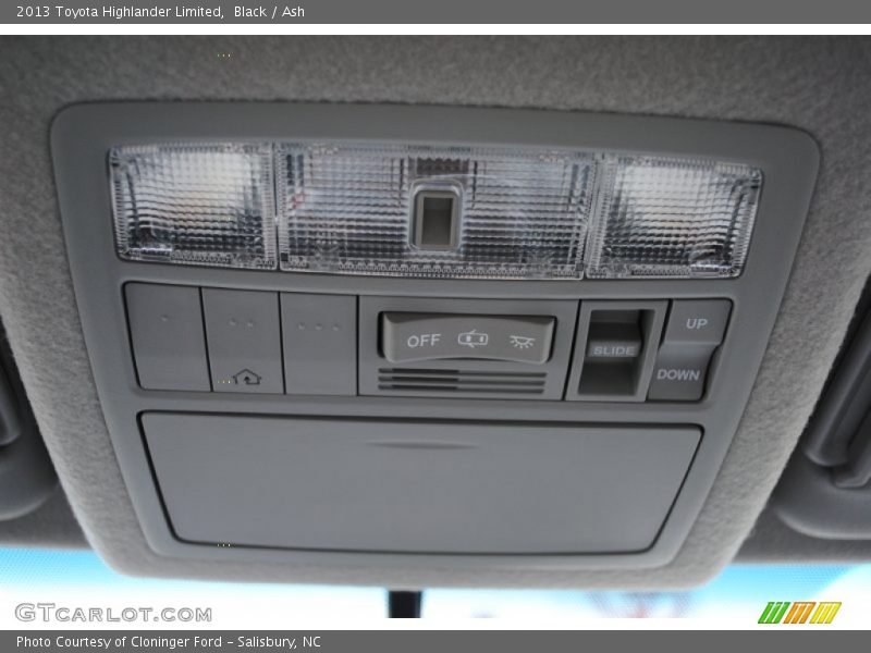 Black / Ash 2013 Toyota Highlander Limited