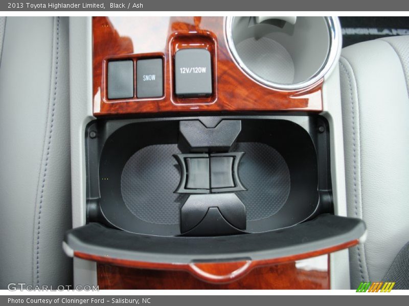 Black / Ash 2013 Toyota Highlander Limited