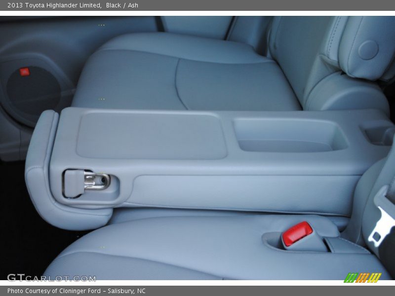Black / Ash 2013 Toyota Highlander Limited