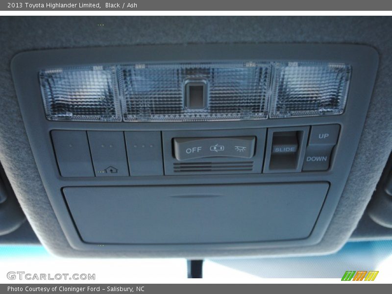 Black / Ash 2013 Toyota Highlander Limited