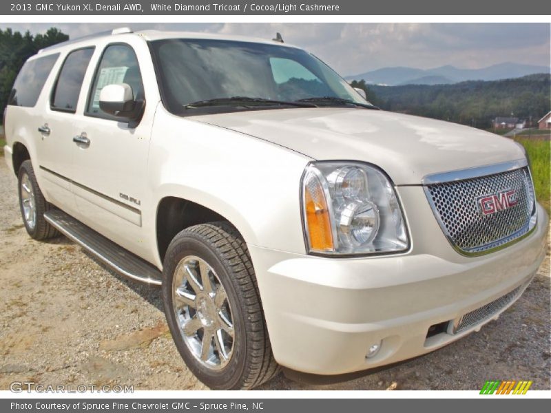 White Diamond Tricoat / Cocoa/Light Cashmere 2013 GMC Yukon XL Denali AWD