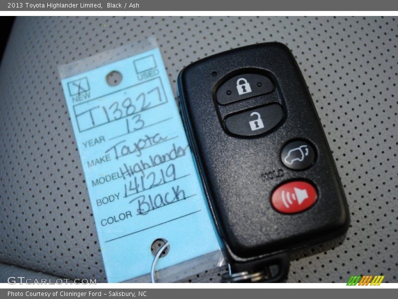 Black / Ash 2013 Toyota Highlander Limited