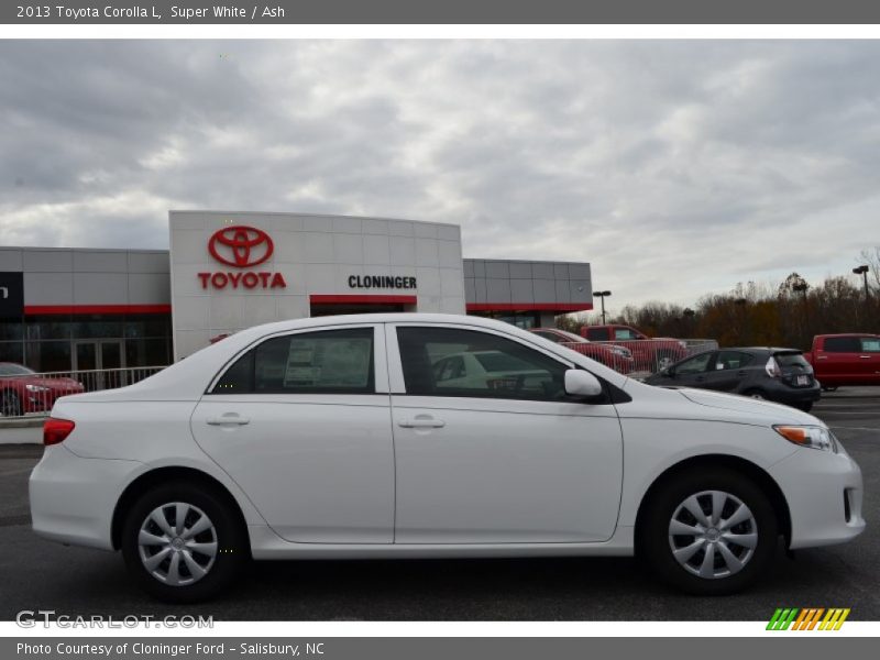 Super White / Ash 2013 Toyota Corolla L