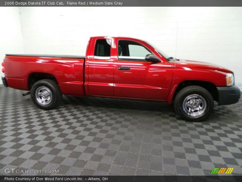 Flame Red / Medium Slate Gray 2006 Dodge Dakota ST Club Cab