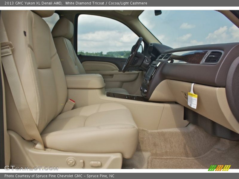 White Diamond Tricoat / Cocoa/Light Cashmere 2013 GMC Yukon XL Denali AWD