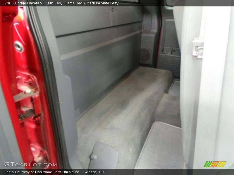 Flame Red / Medium Slate Gray 2006 Dodge Dakota ST Club Cab