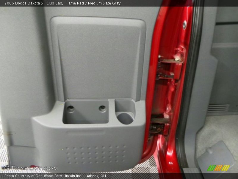 Flame Red / Medium Slate Gray 2006 Dodge Dakota ST Club Cab