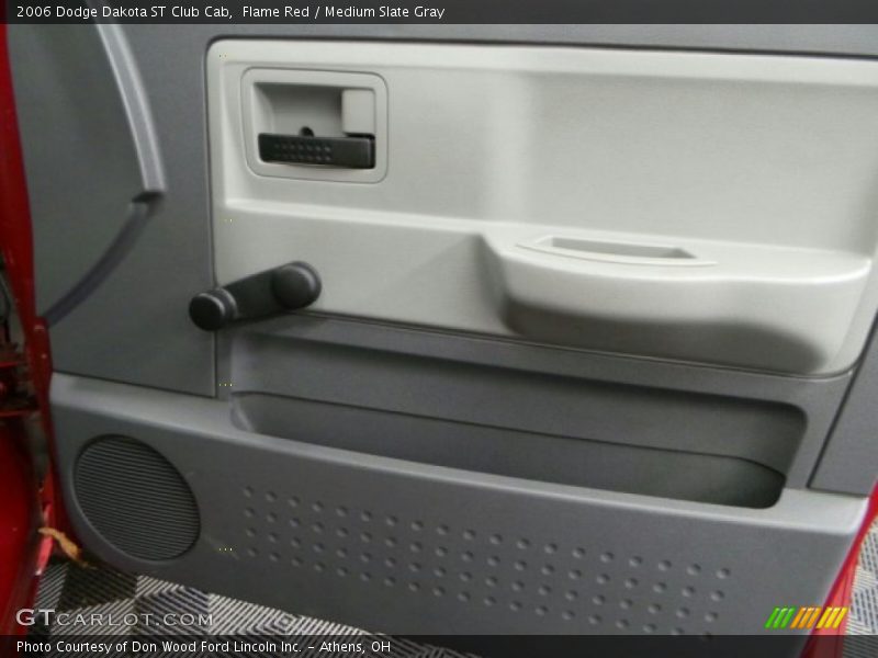 Flame Red / Medium Slate Gray 2006 Dodge Dakota ST Club Cab