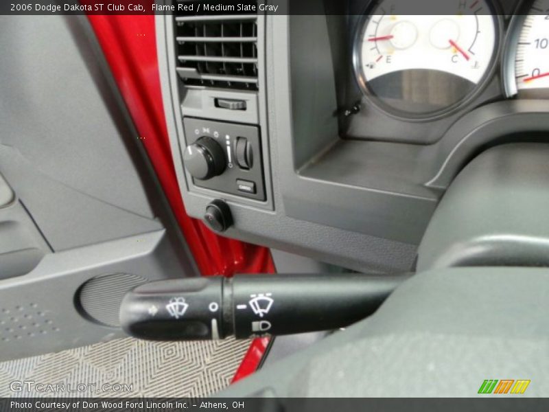 Flame Red / Medium Slate Gray 2006 Dodge Dakota ST Club Cab