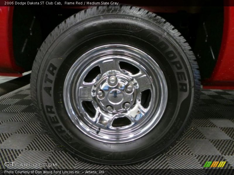 Flame Red / Medium Slate Gray 2006 Dodge Dakota ST Club Cab