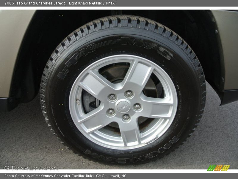 Light Khaki Metallic / Khaki 2006 Jeep Grand Cherokee Laredo