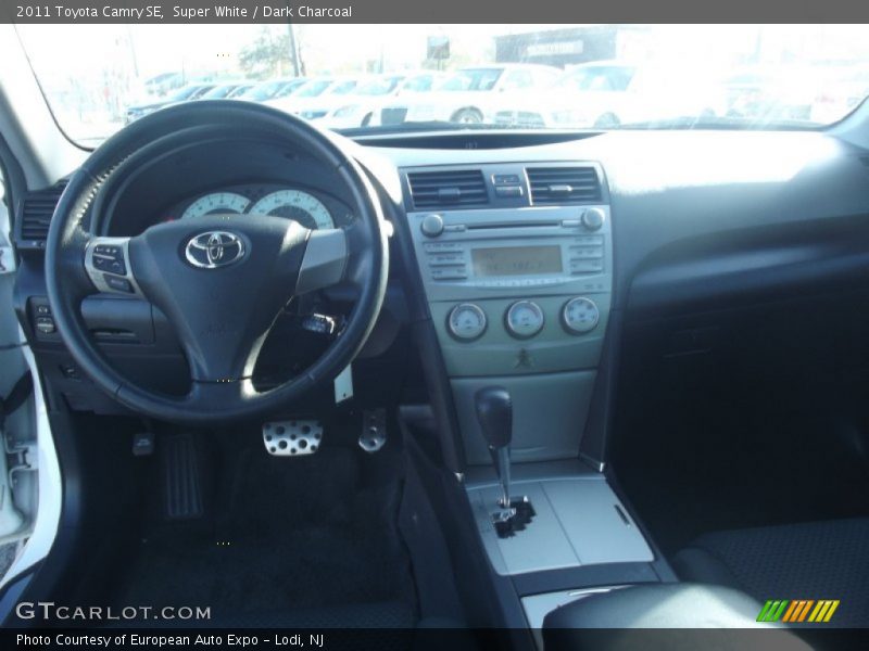 Super White / Dark Charcoal 2011 Toyota Camry SE