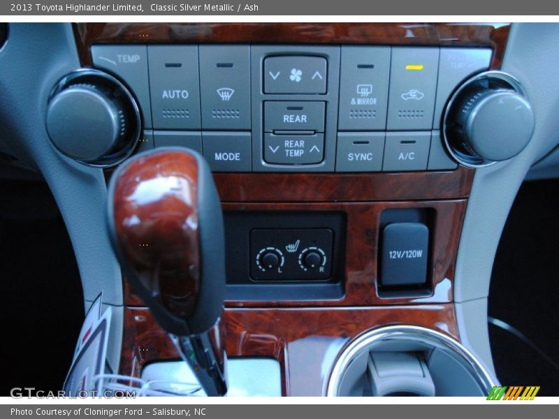 Classic Silver Metallic / Ash 2013 Toyota Highlander Limited