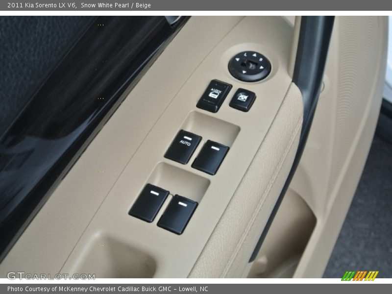 Snow White Pearl / Beige 2011 Kia Sorento LX V6