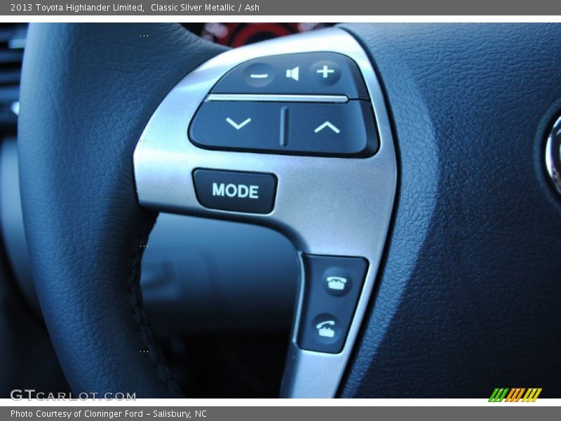 Classic Silver Metallic / Ash 2013 Toyota Highlander Limited