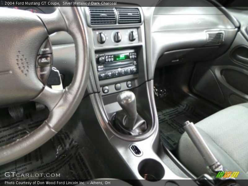 Silver Metallic / Dark Charcoal 2004 Ford Mustang GT Coupe