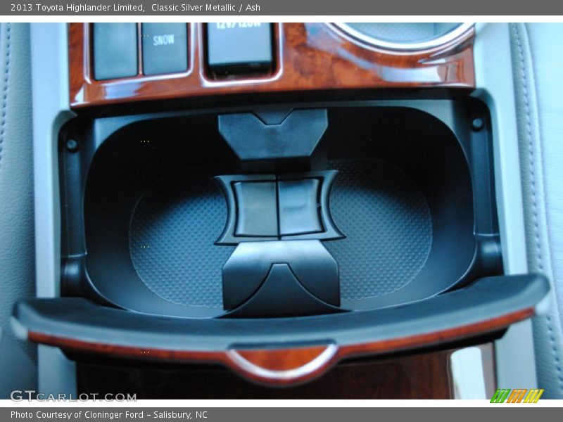 Classic Silver Metallic / Ash 2013 Toyota Highlander Limited