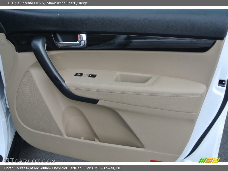 Snow White Pearl / Beige 2011 Kia Sorento LX V6