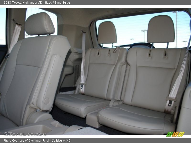 Black / Sand Beige 2013 Toyota Highlander SE