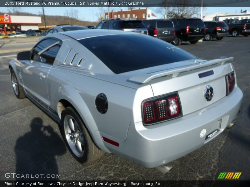 Satin Silver Metallic / Light Graphite 2005 Ford Mustang V6 Premium Coupe