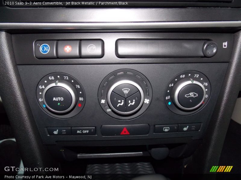 Controls of 2010 9-3 Aero Convertible