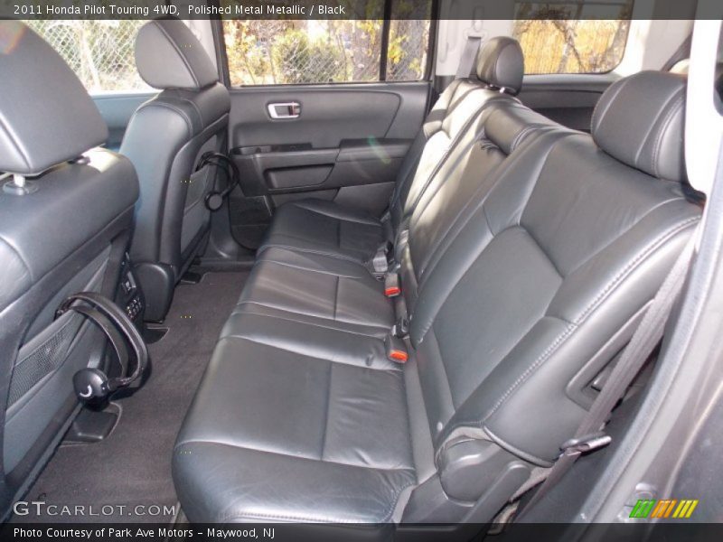 Polished Metal Metallic / Black 2011 Honda Pilot Touring 4WD
