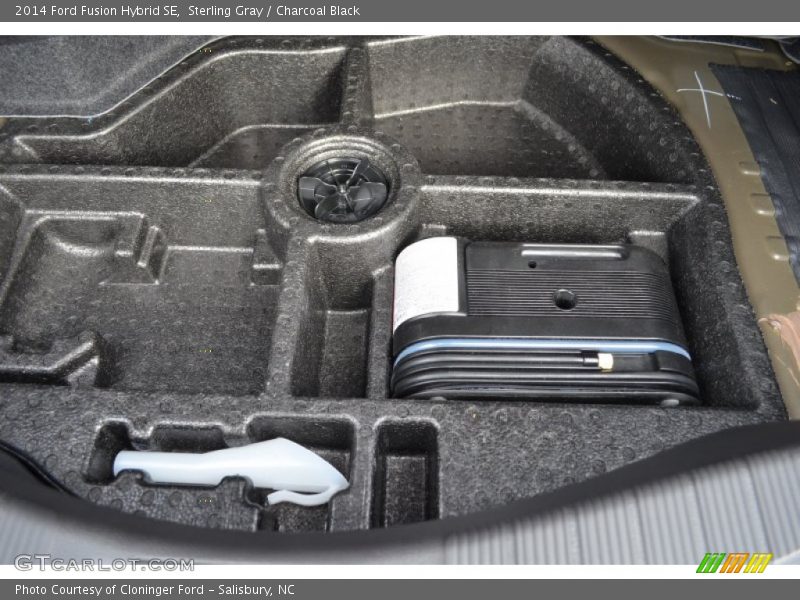 Sterling Gray / Charcoal Black 2014 Ford Fusion Hybrid SE