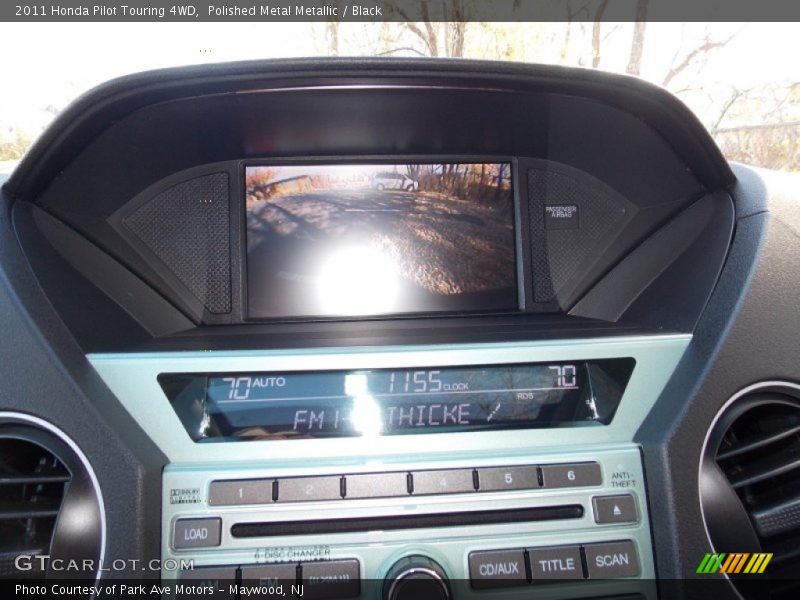 Polished Metal Metallic / Black 2011 Honda Pilot Touring 4WD