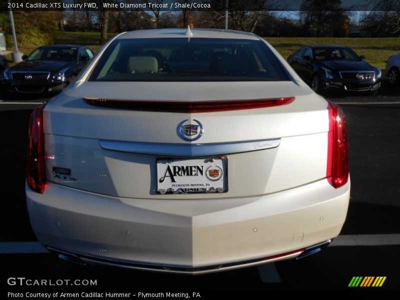 White Diamond Tricoat / Shale/Cocoa 2014 Cadillac XTS Luxury FWD