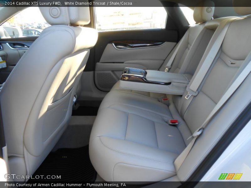White Diamond Tricoat / Shale/Cocoa 2014 Cadillac XTS Luxury FWD