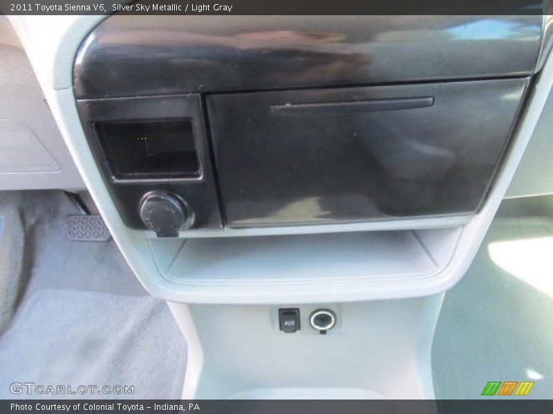 Silver Sky Metallic / Light Gray 2011 Toyota Sienna V6