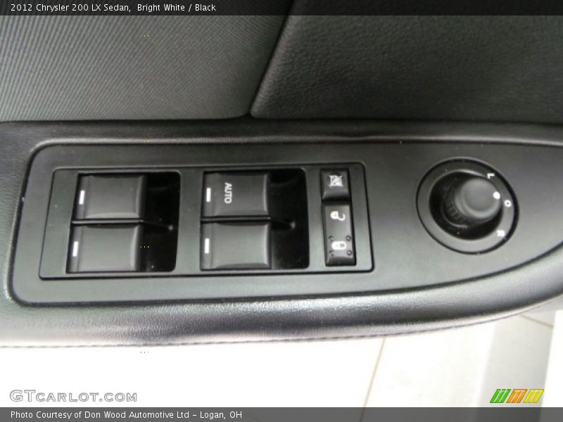 Bright White / Black 2012 Chrysler 200 LX Sedan