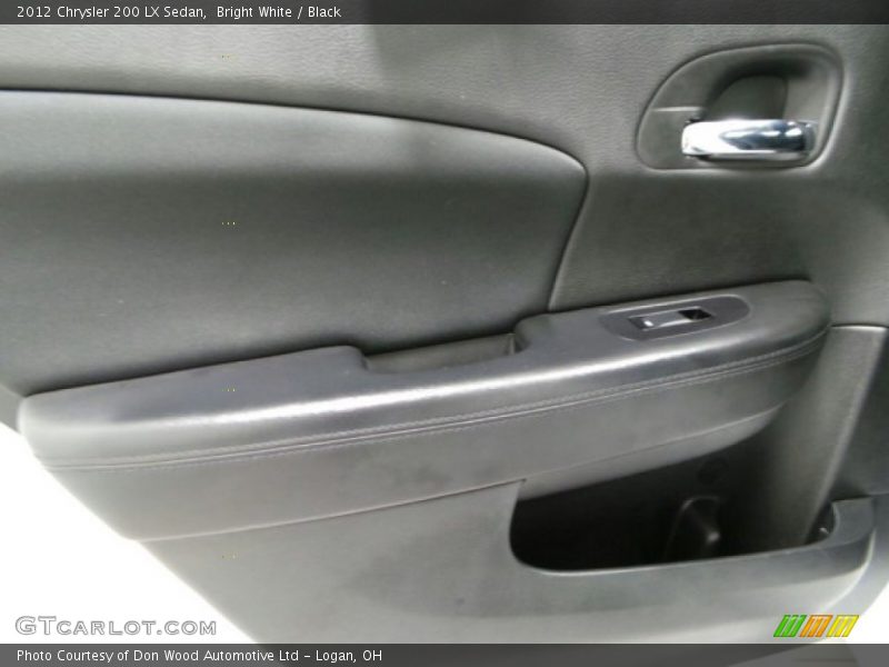 Bright White / Black 2012 Chrysler 200 LX Sedan