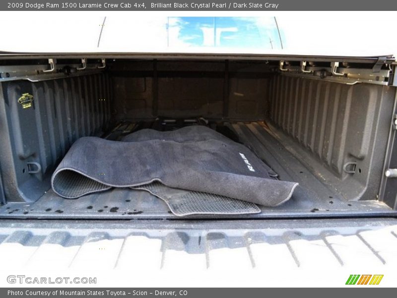 Brilliant Black Crystal Pearl / Dark Slate Gray 2009 Dodge Ram 1500 Laramie Crew Cab 4x4