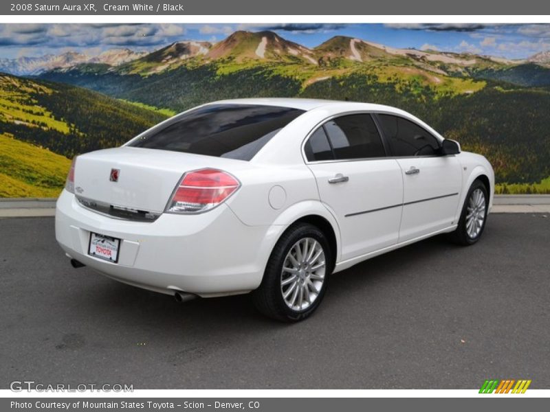 Cream White / Black 2008 Saturn Aura XR
