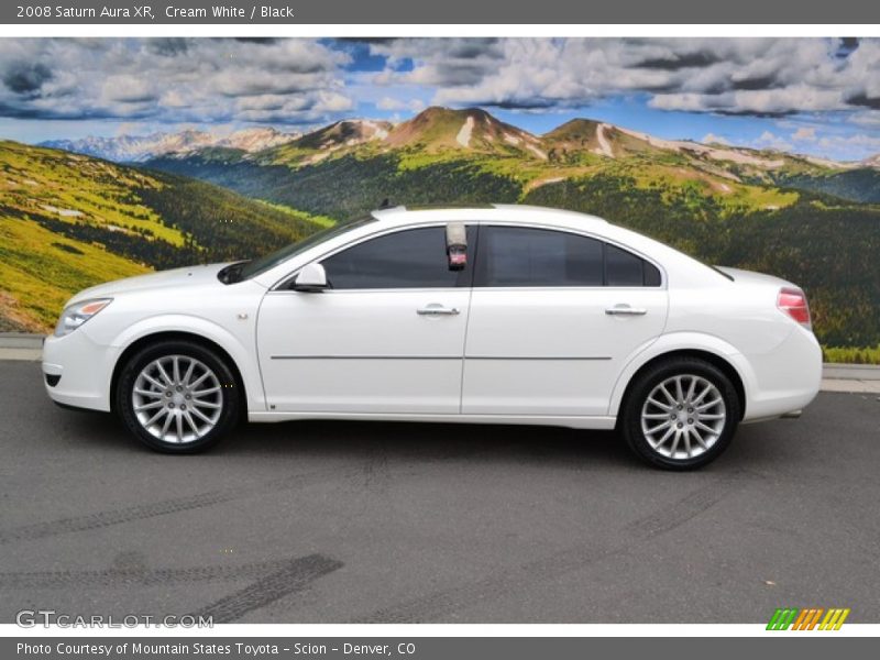 Cream White / Black 2008 Saturn Aura XR