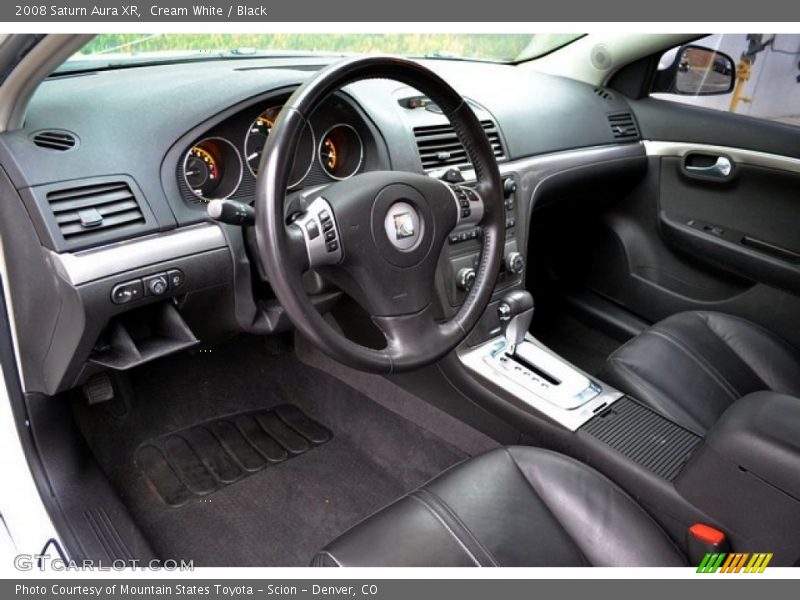 Cream White / Black 2008 Saturn Aura XR