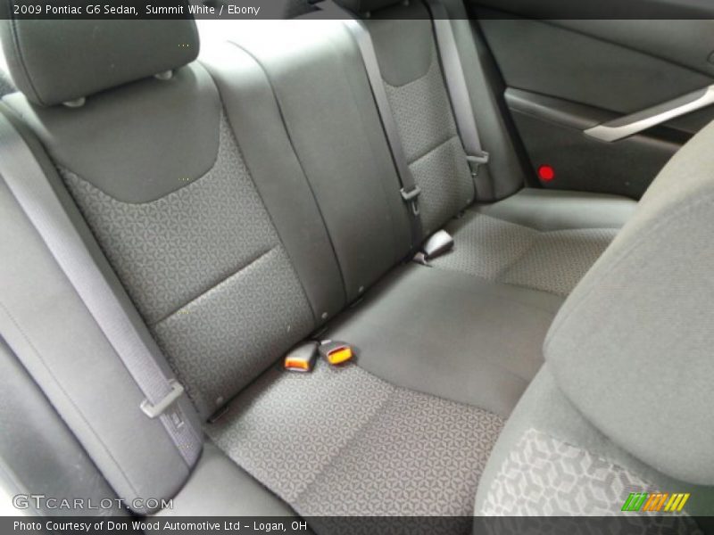 Summit White / Ebony 2009 Pontiac G6 Sedan