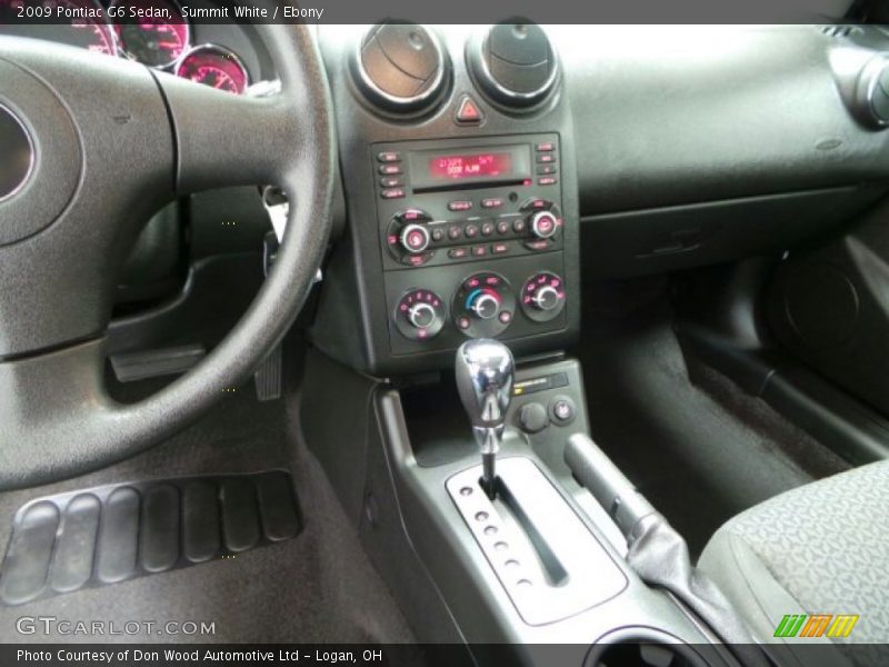 Summit White / Ebony 2009 Pontiac G6 Sedan