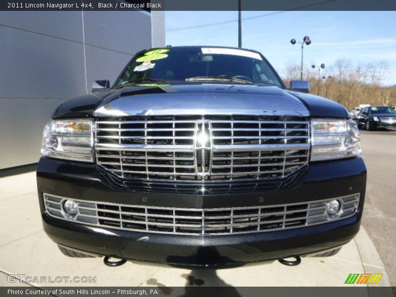 Black / Charcoal Black 2011 Lincoln Navigator L 4x4