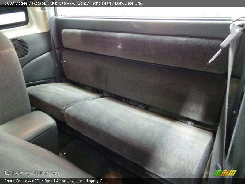 Light Almond Pearl / Dark Slate Gray 2003 Dodge Dakota SLT Club Cab 4x4