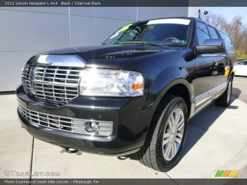 Black / Charcoal Black 2011 Lincoln Navigator L 4x4