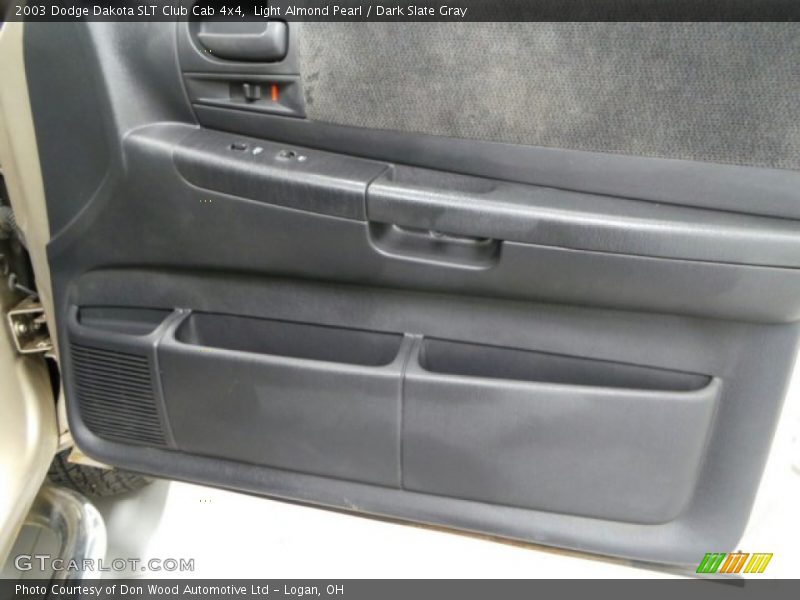 Light Almond Pearl / Dark Slate Gray 2003 Dodge Dakota SLT Club Cab 4x4