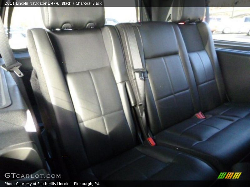 Black / Charcoal Black 2011 Lincoln Navigator L 4x4