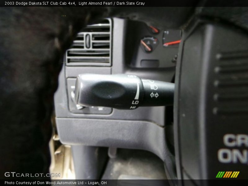 Light Almond Pearl / Dark Slate Gray 2003 Dodge Dakota SLT Club Cab 4x4