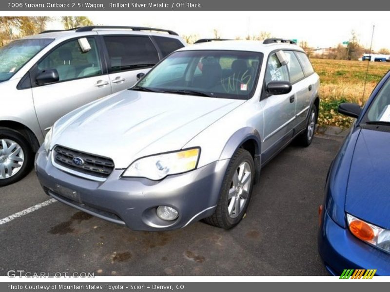 Front 3/4 View of 2006 Outback 2.5i Wagon
