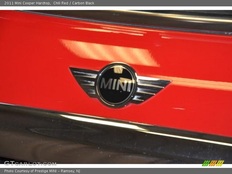 Chili Red / Carbon Black 2011 Mini Cooper Hardtop