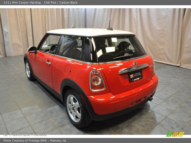 Chili Red / Carbon Black 2011 Mini Cooper Hardtop
